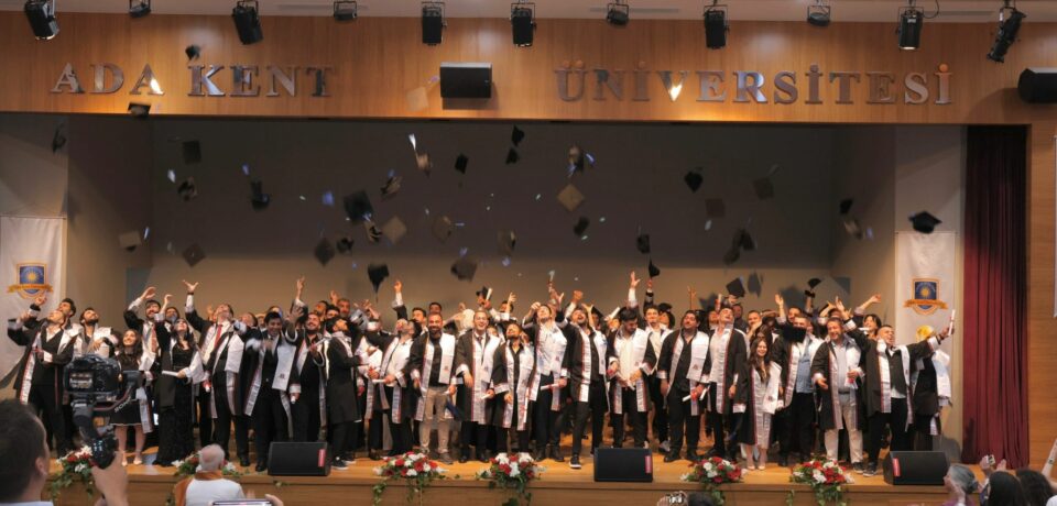 2024-2025 Akademik Yılı Mezuniyet Töreni Gerçekleştirdik.